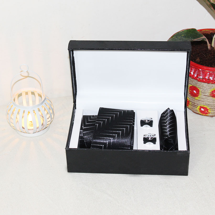 Black Necktie Set in Gift Box